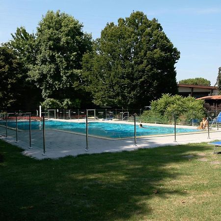 Golf Hotel Lainate Exterior foto
