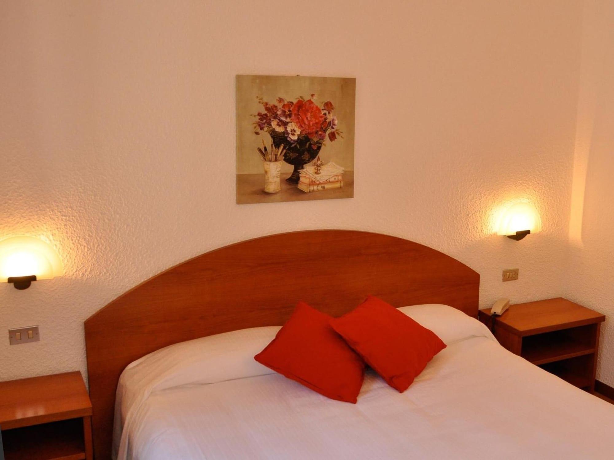 Golf Hotel Lainate Exterior foto