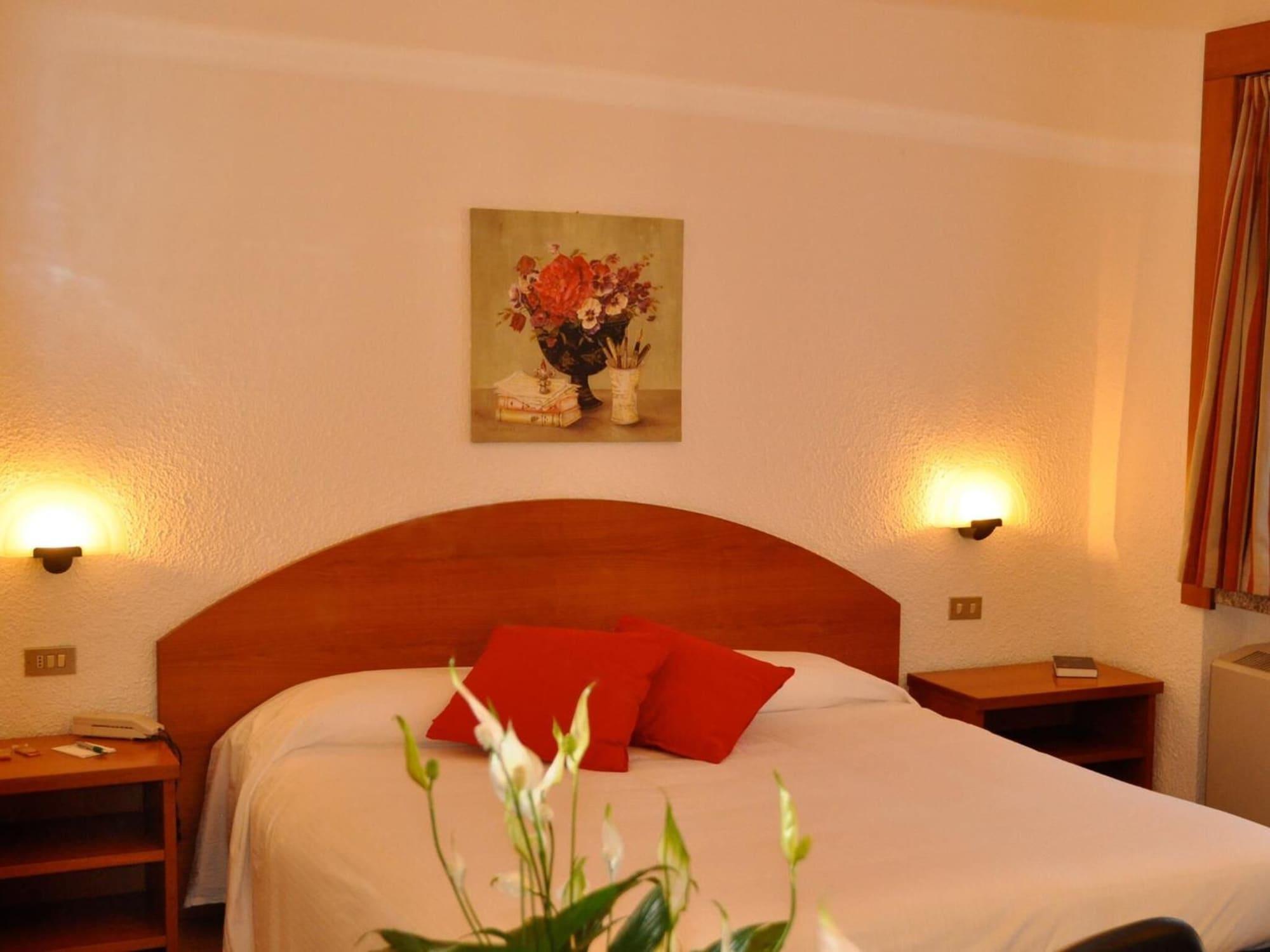 Golf Hotel Lainate Exterior foto
